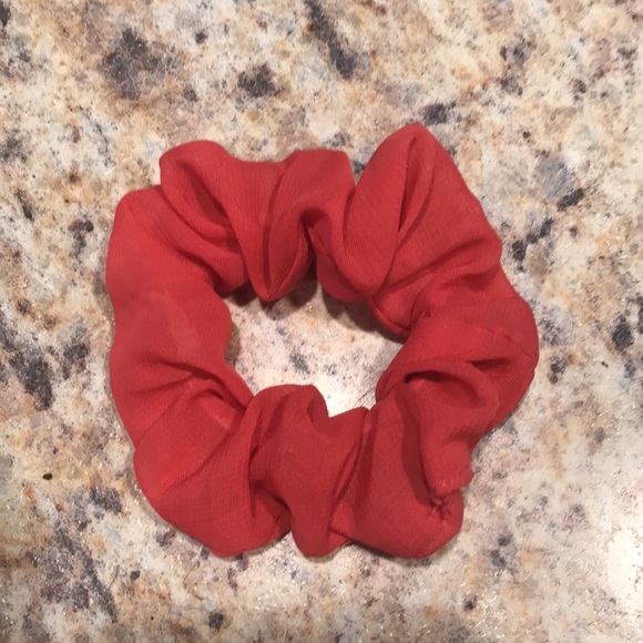 Scrunchie - Picture 1 of 2